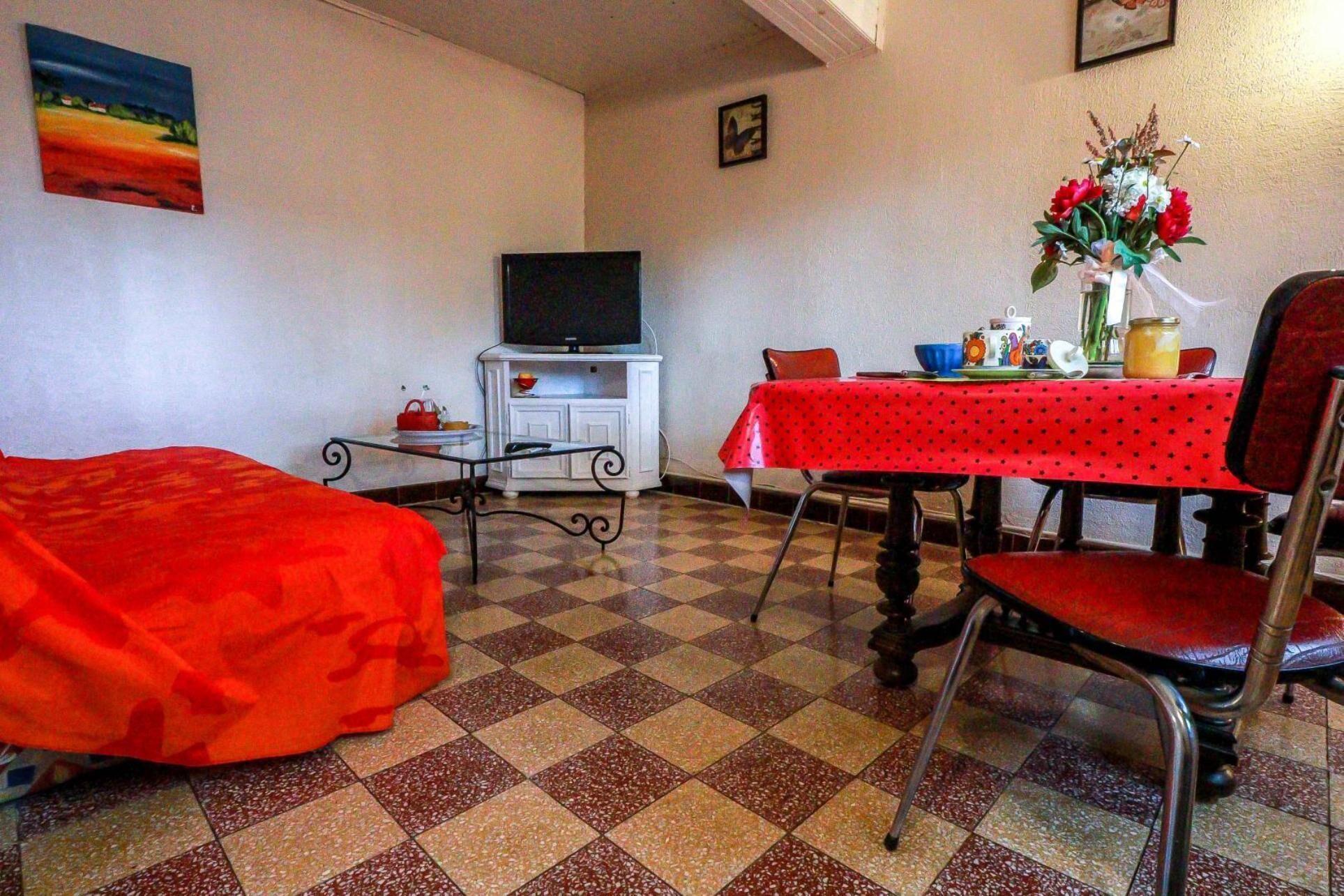 RURAL GITE calm, in the countryside near deToulouse etl Ariège: 'LES PLATANES'