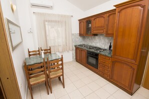 Frigorífic, microones, forn i rentaplats 
