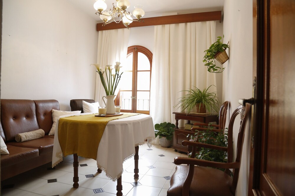 Las Nieves House II. Quiet, Central and Bright Apartment with Terrace