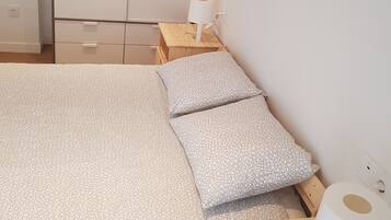 3 dormitorios, escritorio, tabla de planchar con plancha y wifi gratis