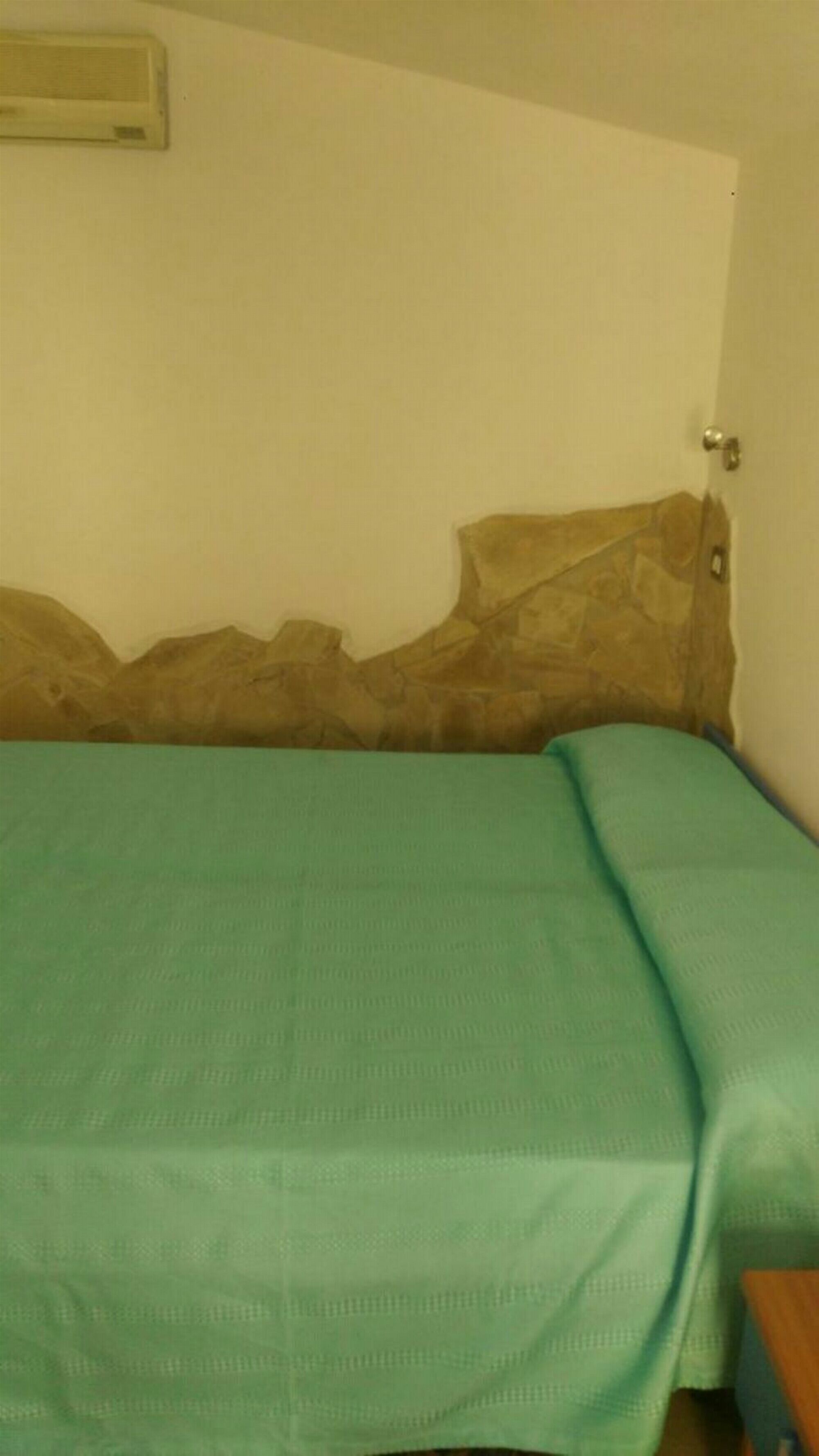 The Captain Depandance Room