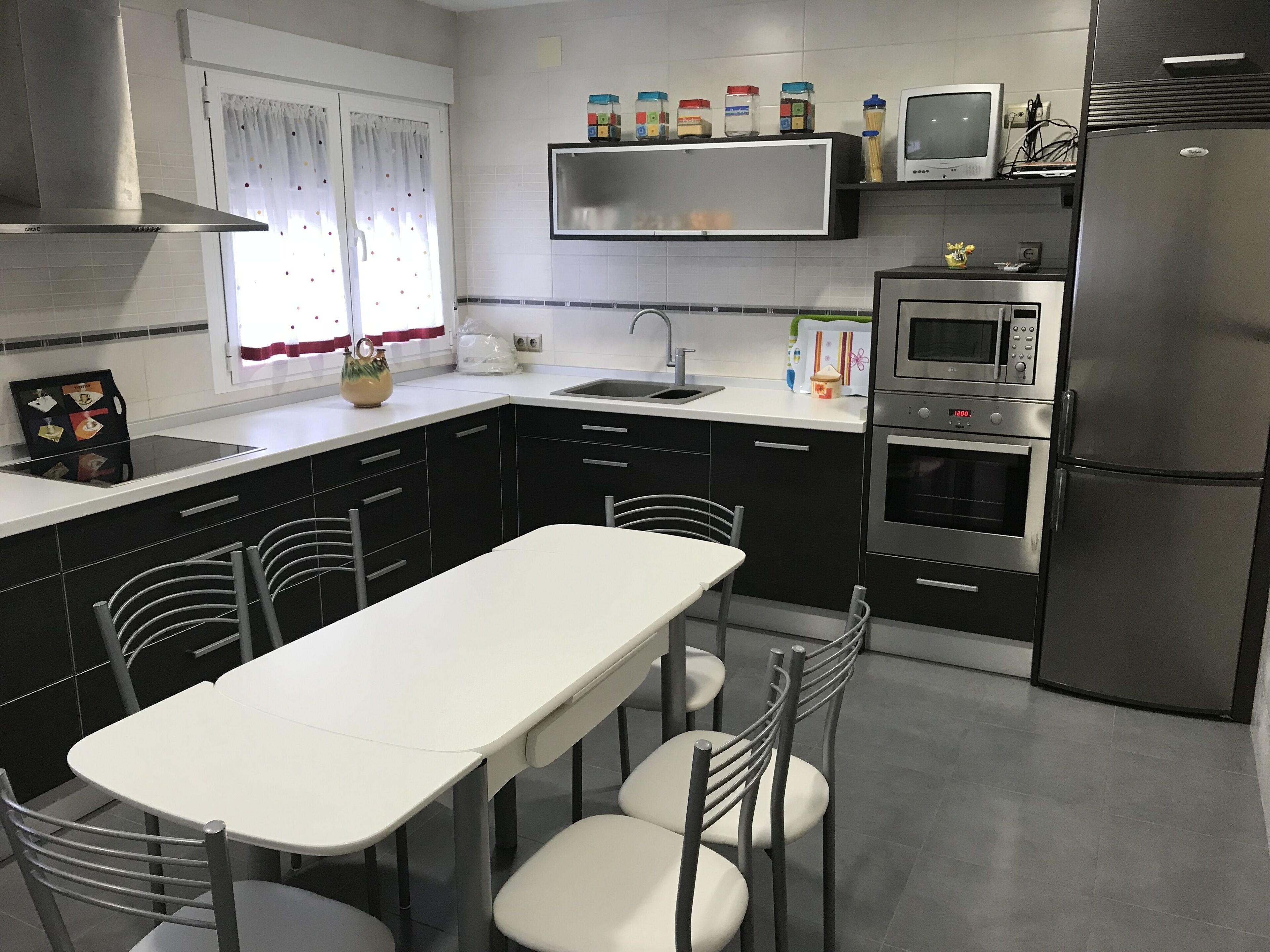 Fully equipped modern style individual chalet