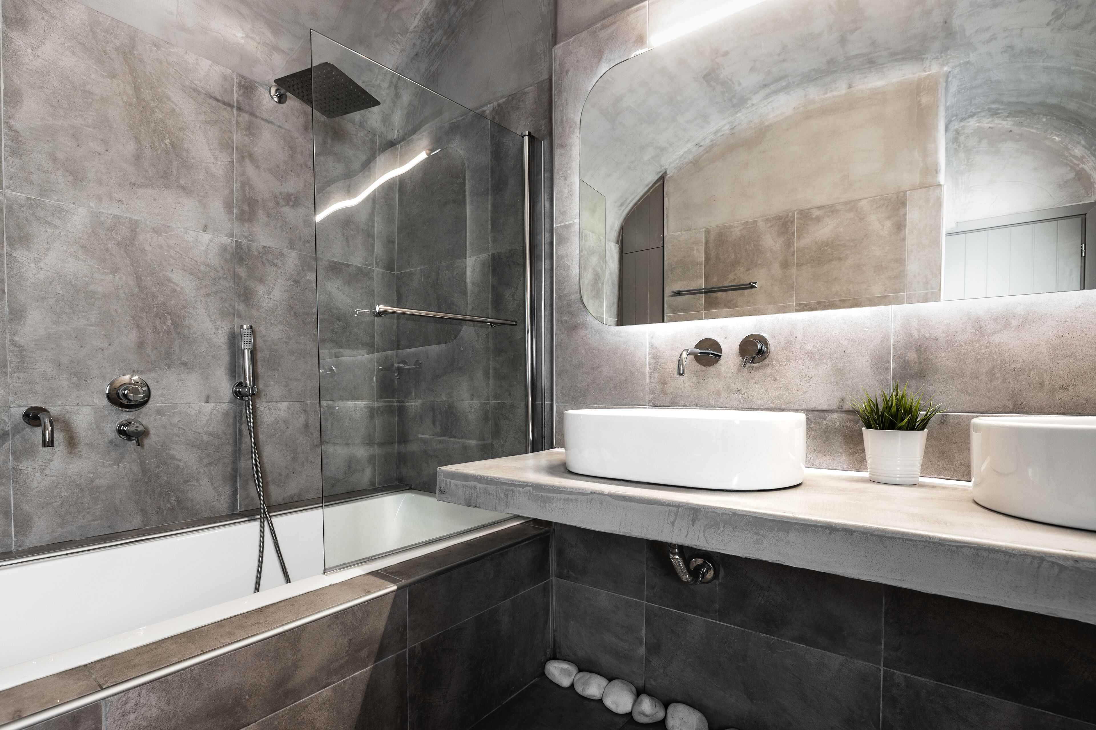 Combined shower/bathtub, hair dryer, towels, soap