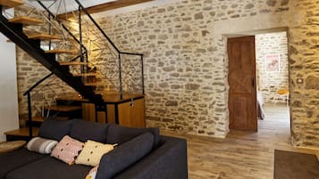 Televisión, libros y estéreo