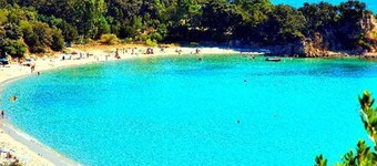 2 mins from a beautiful beach rental 4 Pers