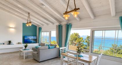 Gikas Apartments - Superior Suite - 100 meters from the beach