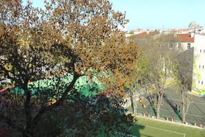 Sport court - TOP CENTER , MODERN , BRAND NEW AND QUIET , 2 BEDR. APARTMENT FOR 6 (Burgas)