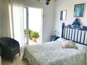 2 bedrooms, iron/ironing board, free WiFi, bed sheets - New apartment with stunning views (Calpe)