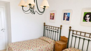2 chambres, fer et planche à repasser, accès au Wi-Fi (inclus)