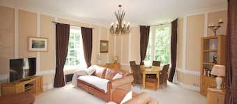 Finchale Abbey、歴史的な11世紀の農家の中にある1階のアパート。