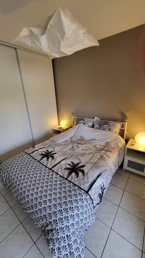 1 bedroom, iron/ironing board, free WiFi