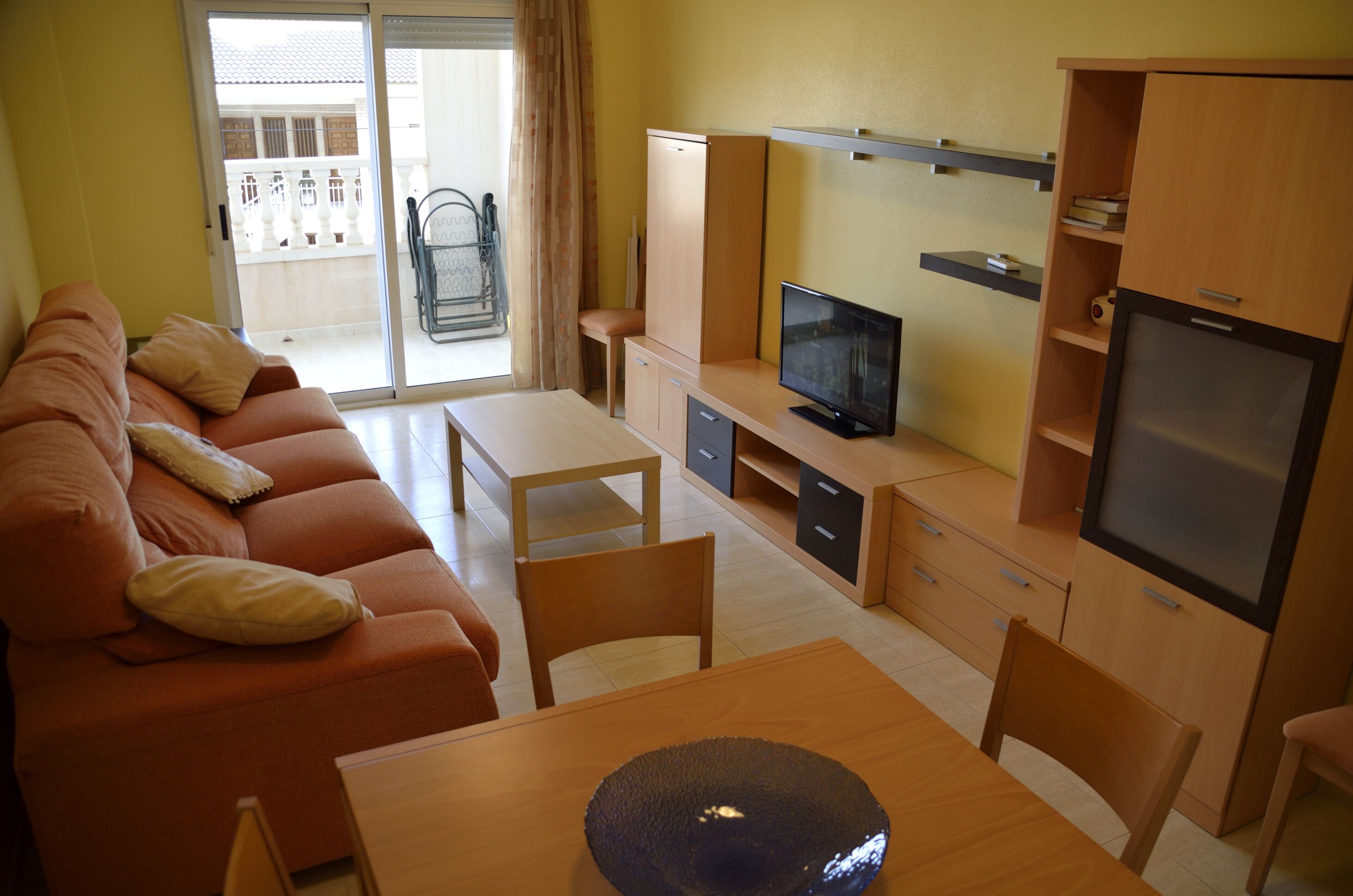 APT 50MTS FROM THE BEACH ,, PARKING INCLUDED, POOL