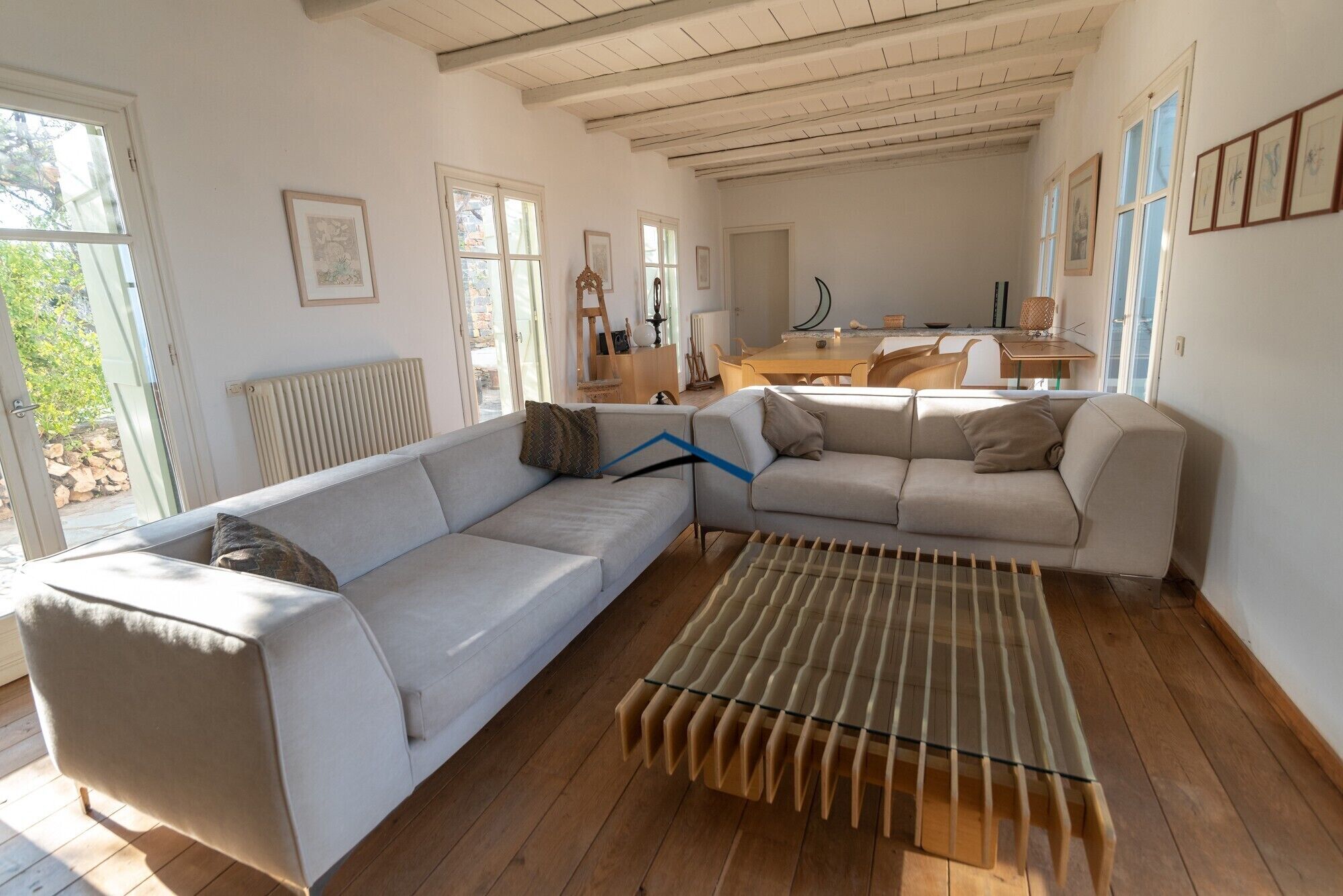 Fantastic villa with a swimming pool, beautiful garden and a panoramic sea view