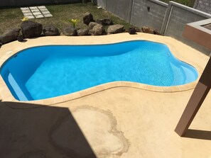 室外游泳池