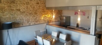 CHARMING STONE HOUSE SPA AND SWIMMING POOL AT LOT AND DORDOGNE DOORS