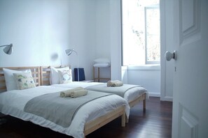 2 bedrooms, soundproofing, iron/ironing board, WiFi - Pimenta Funchal Downtown (Funchal)