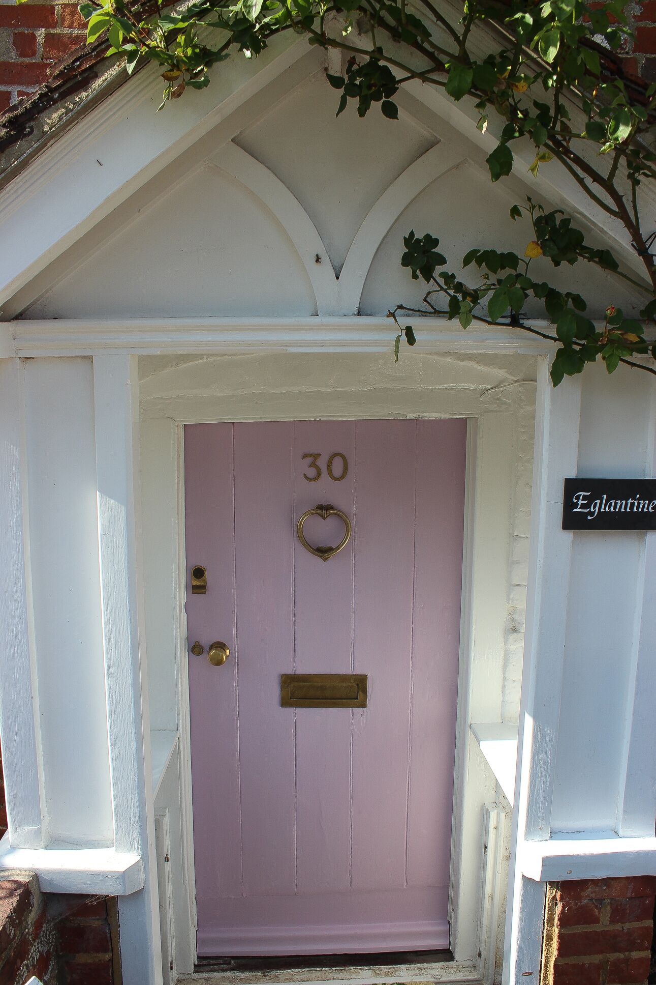 Gorgeous 17th Century Grade II Listed Cottage