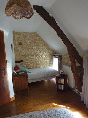 2 chambres, fer et planche Ă repasser, lit parapluie, Wi-Fi gratuit