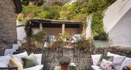 Private Outdoor Swimming Pool, close to the beach April - September
