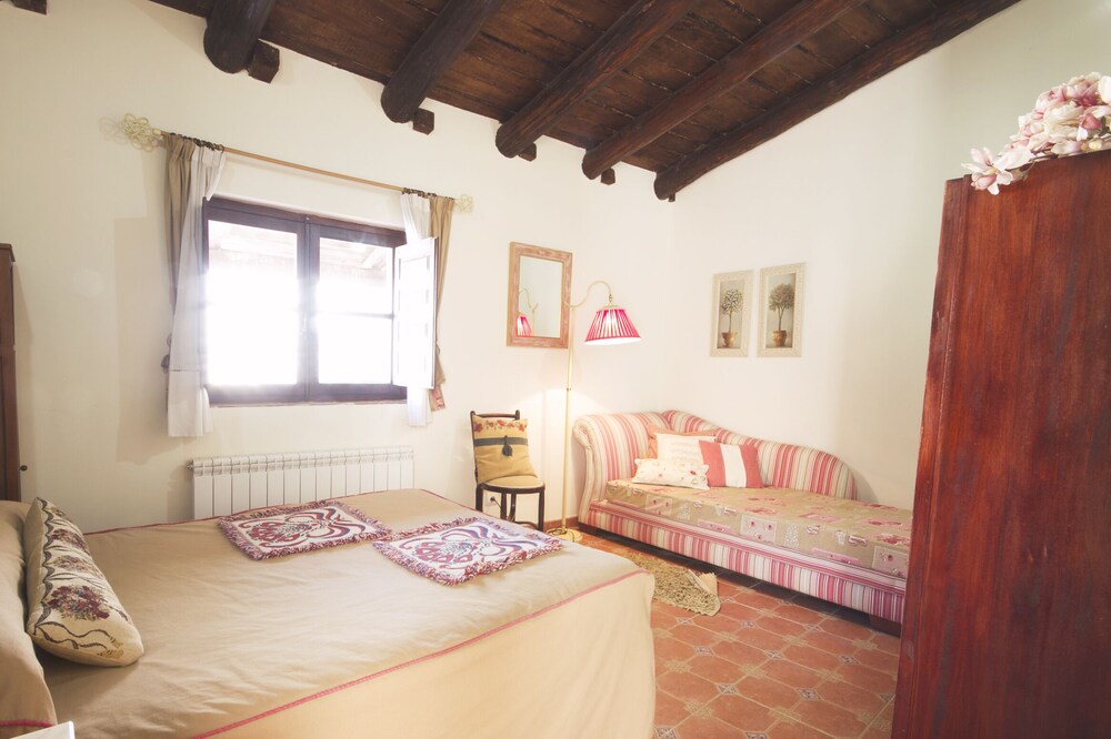 Self catering Lindos Huespedes for 3 people