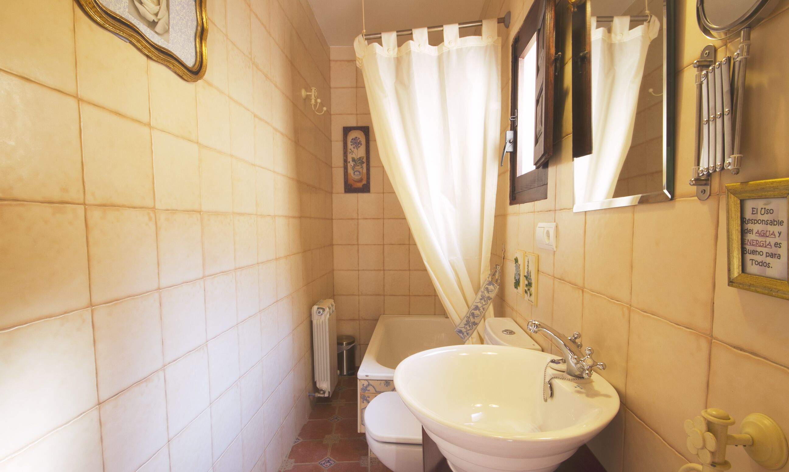 Self catering Lindos Huespedes for 3 people