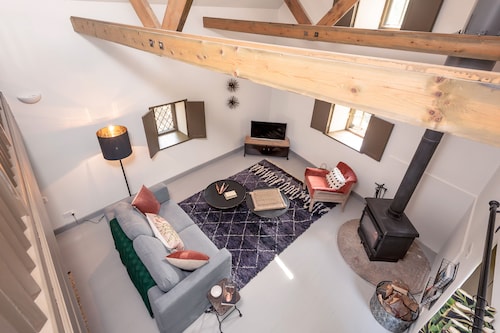 Old Mill: Modern, Rustic Bolthole For 1-2 - Scotland