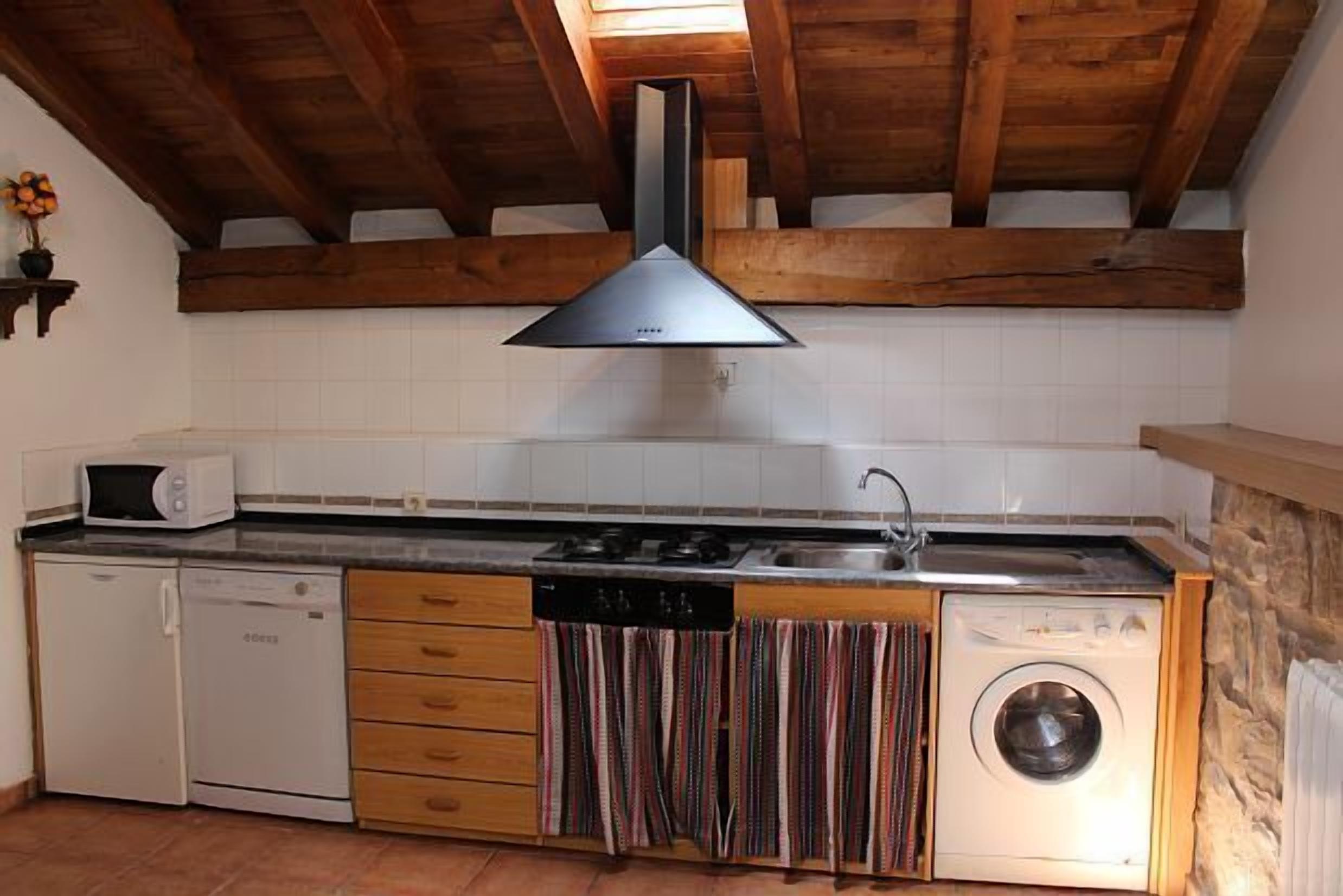 Self catering Lazkotzenea for 9 people