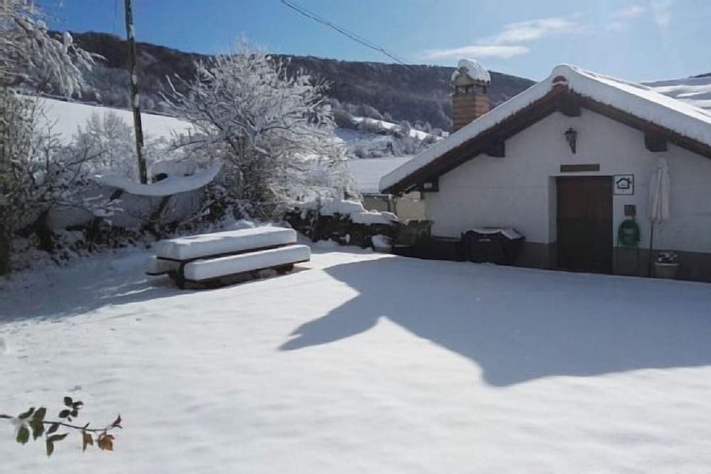 Self catering Lazkotzenea for 9 people