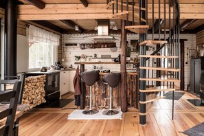 Interior - Comfortable newly built log cabin in the middle of the forest, built for quality of life and community. (Alfta)