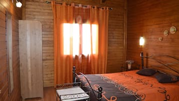 1 quarto, quartos à prova de som, Wi-Fi de cortesia, roupa de cama