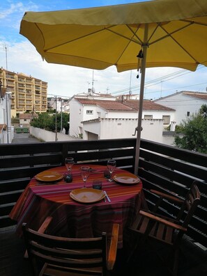 Servei de restauració a l'aire lliure