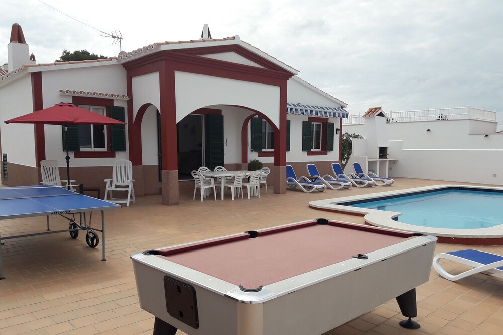 Villa in Calan Porter With Private Pool, Air Conditioning, internet, billiard..