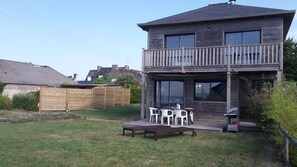 Property grounds - Wooden house on vacation, sea view for rent in Crozon (Crozon)