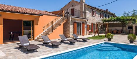 Piscina a l'aire lliure