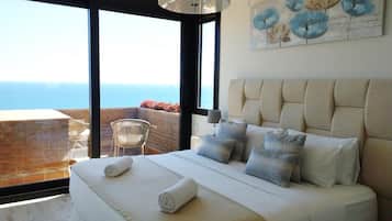 6 dormitorios, tabla de planchar con plancha, cunas y Internet