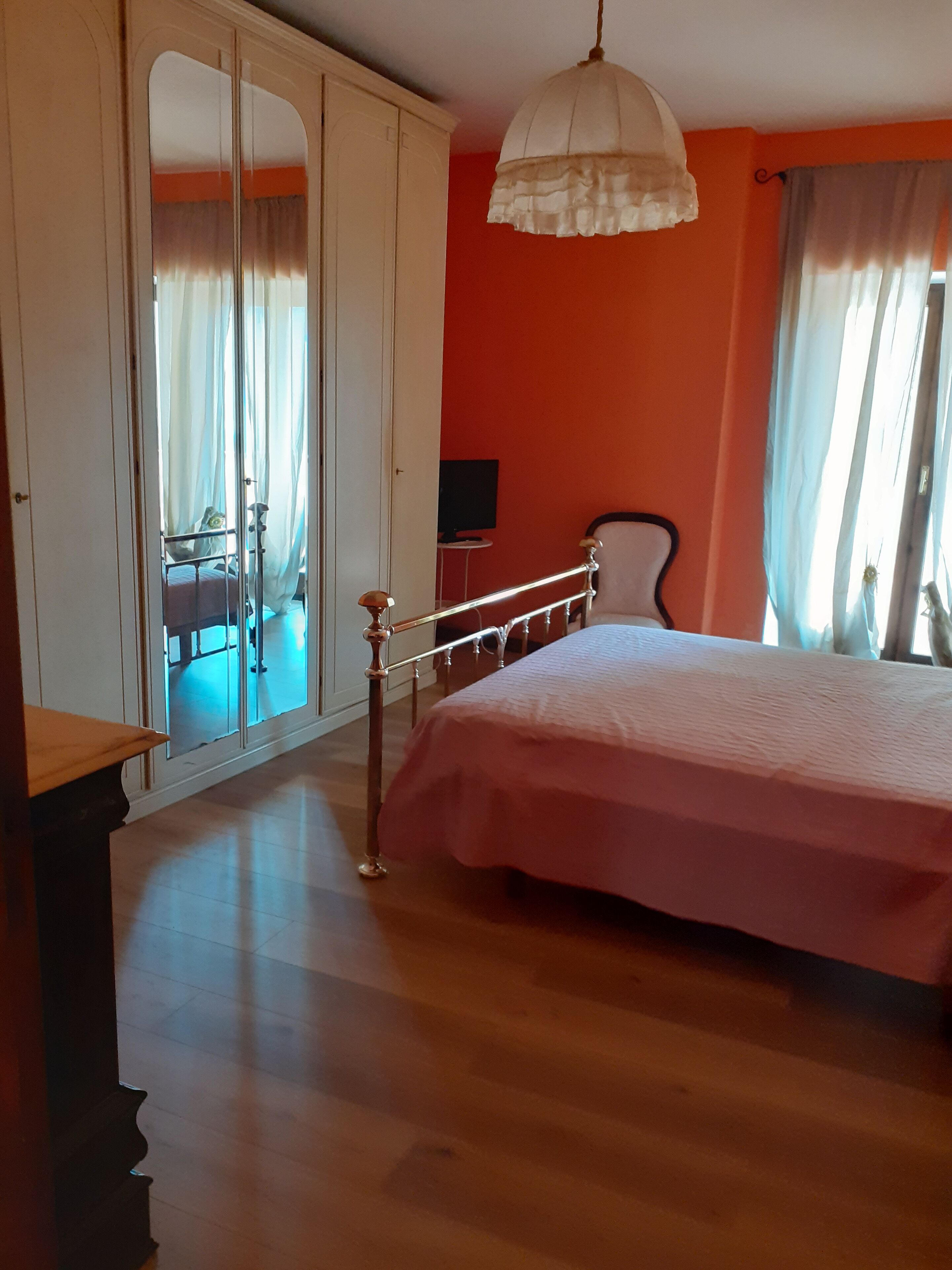 Superb house on 3 levels with large panoramic terraces. Maximum relaxation