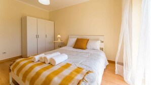 2 bedrooms, iron/ironing board, bed sheets - T2 Arte Xávega for Vacation Nazaré (Nazaré)