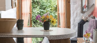 Trallwyn Bach Charming Cottage studio in Pembs Nat Pk by ancient stonecircle