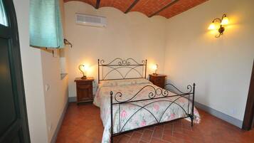 1 camera, culla da viaggio, Wi-Fi, lenzuola