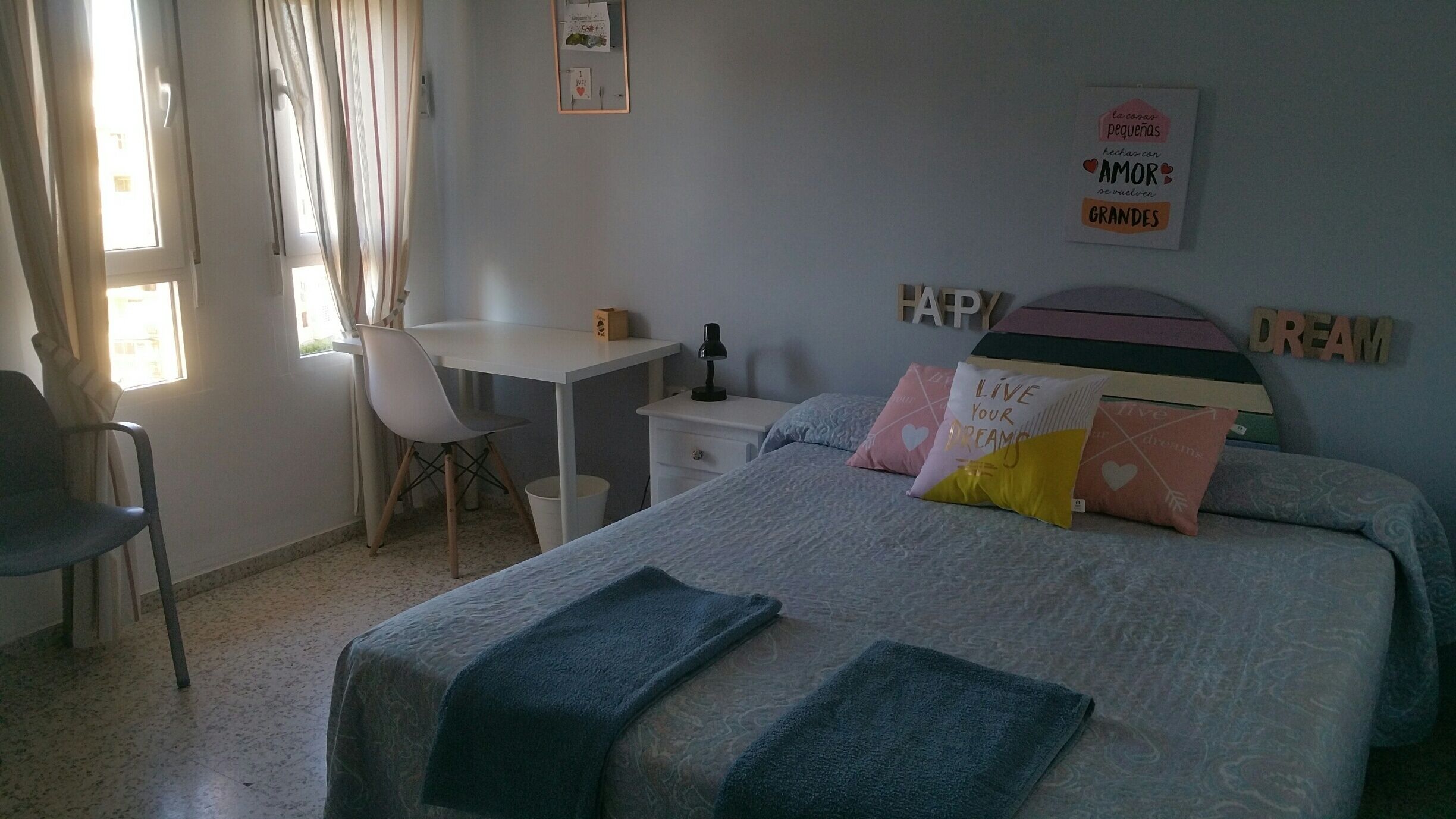 3 chambres, bureau, fer et planche à repasser, Wi-Fi gratuit