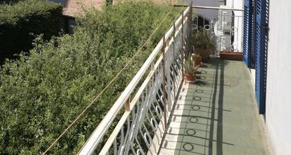 appartement confortable avec grande terrasse panoramique dans le centre historique