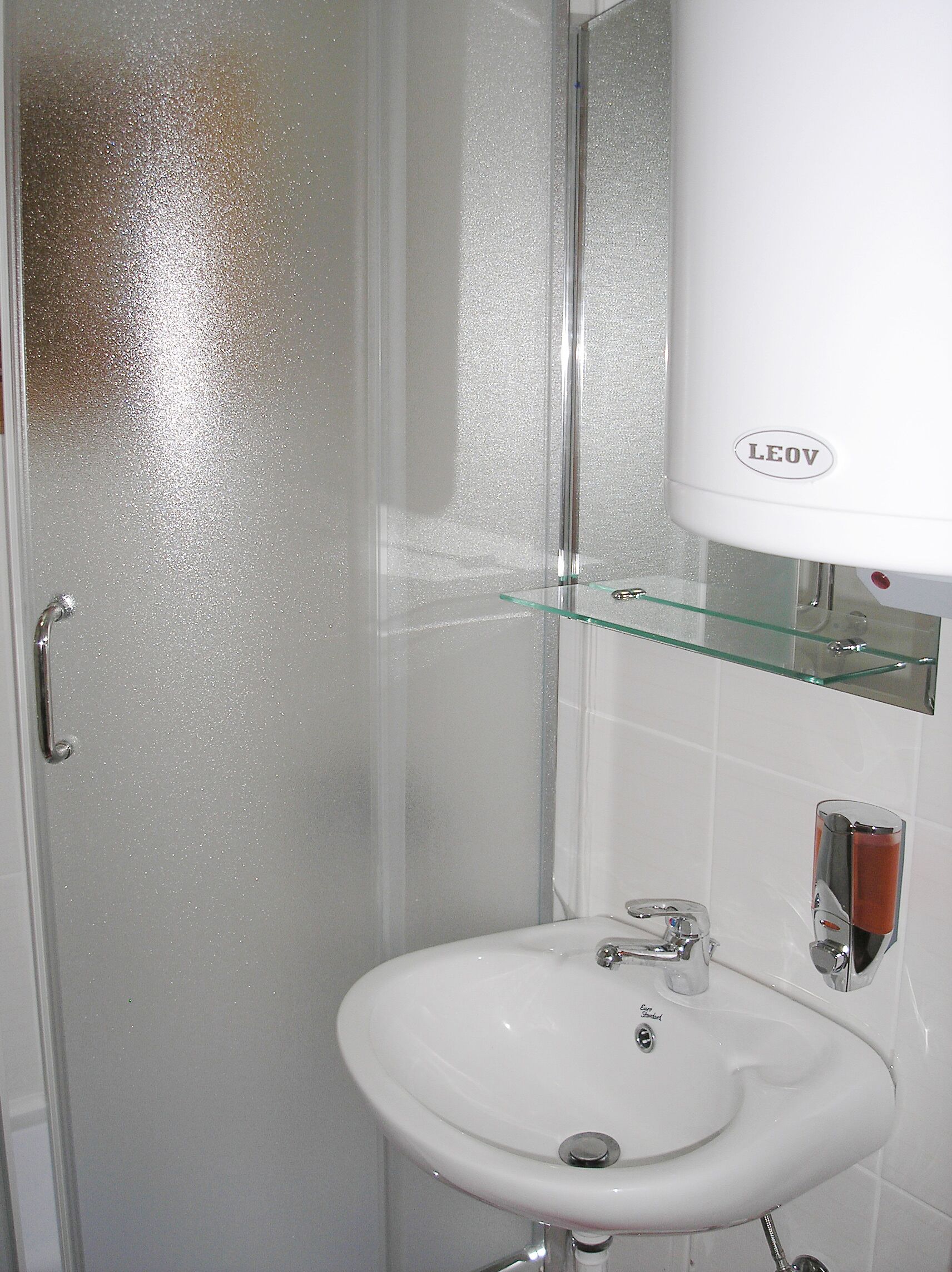 Shower, towels
