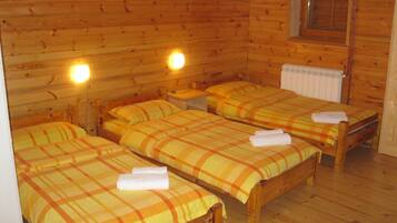 1 quarto, Wi-Fi de cortesia, roupa de cama