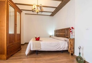 3 bedrooms, Internet