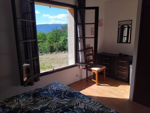 3 chambres, fer et planche Ă repasser, lit parapluie, Wi-Fi gratuit