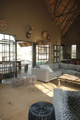 Attractive, spacious villa in an oasis of tranquility