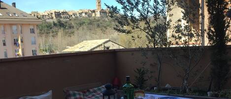 تناول الطعام بالخارج