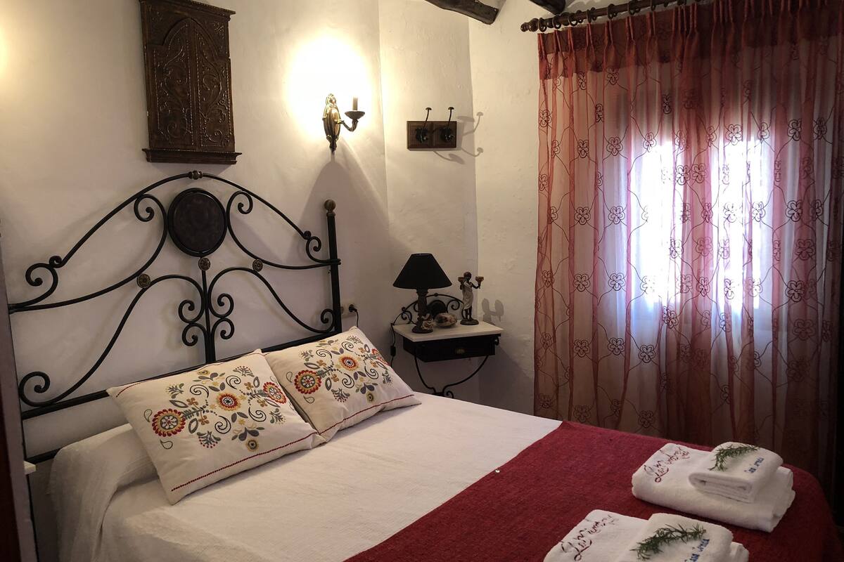3 bedrooms, memory foam beds, free WiFi