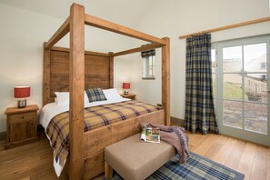 5 chambres, fer et planche à repasser, lit parapluie, Wi-Fi gratuit