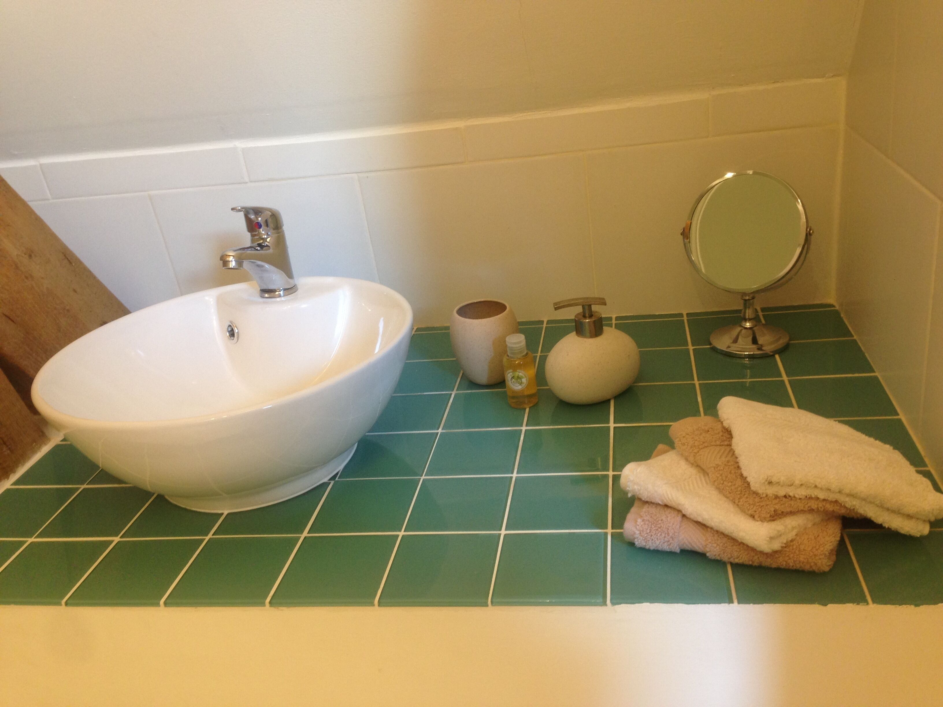 Vine Cottage - Vine, Bamboo and Wisteria Cottages